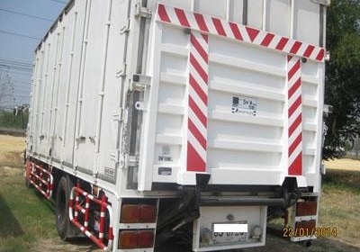 ขาย Mega FG1J 212 แรง ปี 48 ตู้ 10 บาน 7.2 m มีลิ๊ฟท้าย สภาพดีมาก โทร 088-4501277