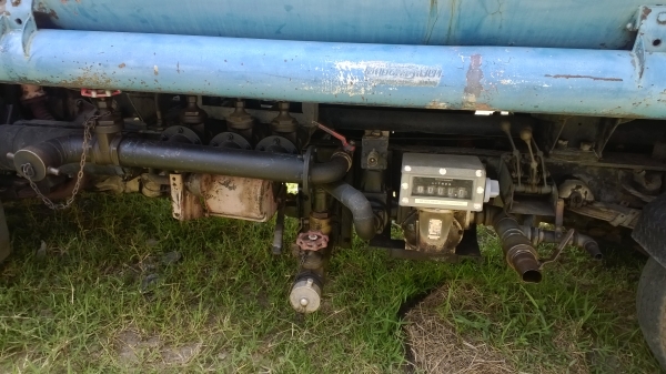 6ล้อน้ำมัน ISUZU KS 110แรง ถ้งจุประมาณ7พันลิตร มีมิเตอร์ครบ รถห้างแท้ พร้อมใช้.เล่มพร้อม..