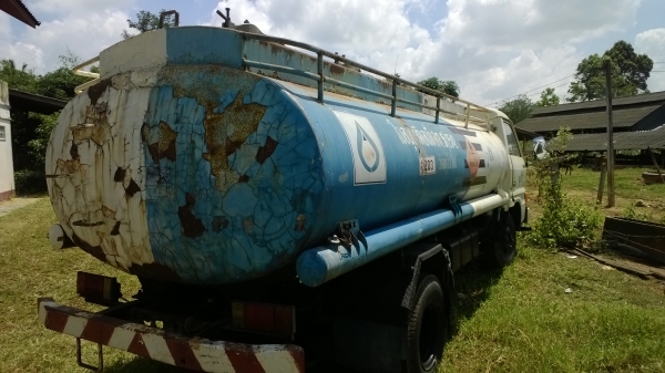 6ล้อน้ำมัน ISUZU KS 110แรง ถ้งจุประมาณ7พันลิตร มีมิเตอร์ครบ รถห้างแท้ พร้อมใช้.เล่มพร้อม..