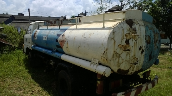 6ล้อน้ำมัน ISUZU KS 110แรง ถ้งจุประมาณ7พันลิตร มีมิเตอร์ครบ รถห้างแท้ พร้อมใช้.เล่มพร้อม..