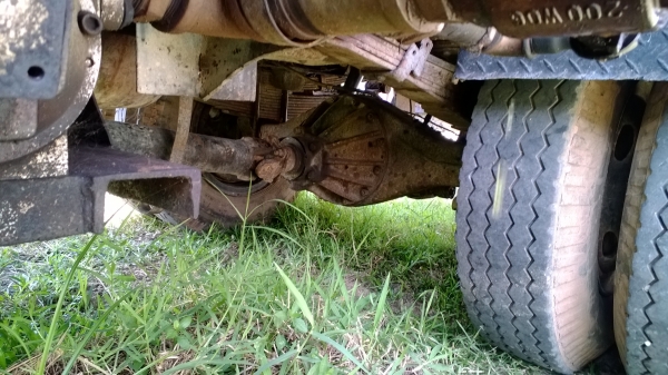 6ล้อน้ำมัน ISUZU KS 110แรง ถ้งจุประมาณ7พันลิตร มีมิเตอร์ครบ รถห้างแท้ พร้อมใช้.เล่มพร้อม..