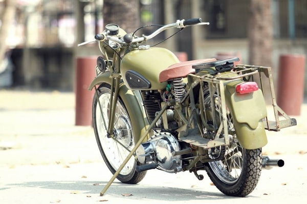 ขาย bsa b31 สวยๆ เครื่องแน่นๆ ชุดหน้าสาแหลก เดิมเยอะ ตะแกรงแท้ ขี่ไกลๆ สบาย 145000 0811160919