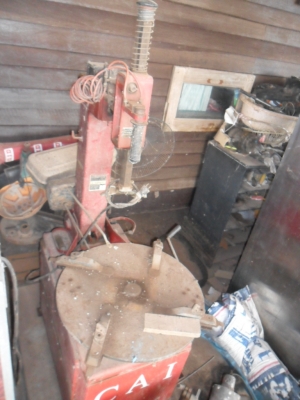 ฝากขายครับ เครื่องถอดยาง 20 นิ้ว ซื้อมาไม่ได้ใช้ ฝากขายครับ เครื่องถอดยาง 20 นิ้ว ซื้อมาไม่ได้ใช้