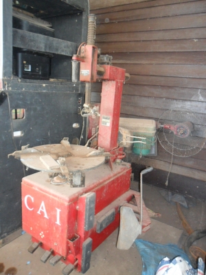 ฝากขายครับ เครื่องถอดยาง 20 นิ้ว ซื้อมาไม่ได้ใช้ ฝากขายครับ เครื่องถอดยาง 20 นิ้ว ซื้อมาไม่ได้ใช้