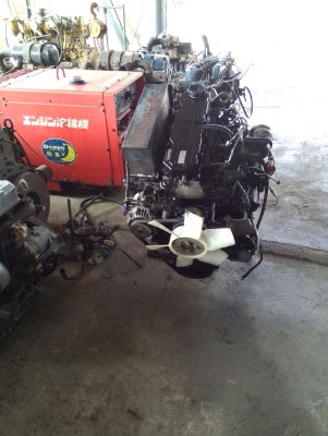 ขายเครื่องรถโฟร์คลิฟยี่ห้อมิตซูบิชิ ขนาด 4  สูบเก่าญี่ปุ่นรุ่น S4Q ขนาด 48 แรงม้าสภาพสวยมากๆ