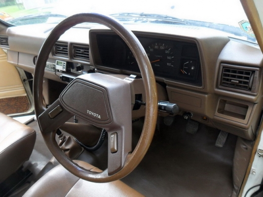 4WD คานแข็งแท้ั สภาพดี 4WD คานแข็งแท้ั สภาพดี