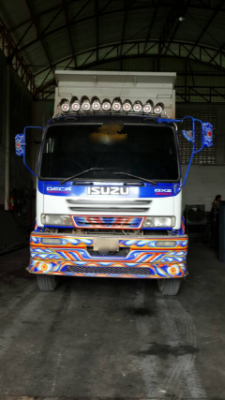 ขายรถบรรทุกสิบล้อดัมพ์ Isuzu Deca เครื่อง 270 แรง ปี 46 กระบะดัมพ์สามมิตร ทะเบียนพร้อม