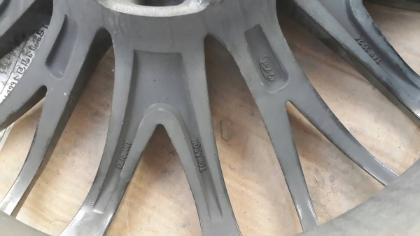 แม็ก BMW  ขอบ18  5รู120  1ชุด