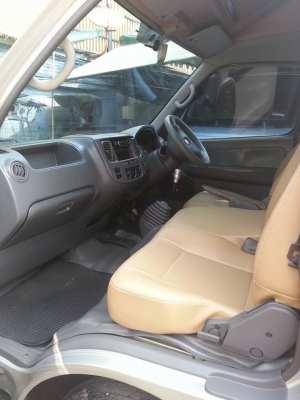 NISSAN URVAN GX 3.0 MT ปี 2007