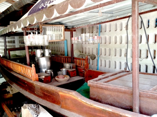ขายเรือขายกาแฟโบราณ ของเก่าสภาพดี ไม้สักแท้ เริ่มต้น 900,000 บาท ต่อรองได้ ขายเรือขายกาแฟโบราณ ของเก่าสภาพดี ไม้สักแท้ เริ่มต้น 900,000 บาท ต่อรองได้