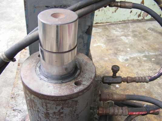 แม่แรงรถบรรทุก