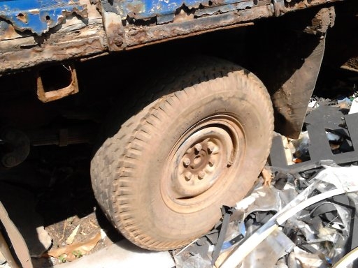 ขาย 4 ล้อ isuzu  เครื่อง 65 แรงม้ามีใบคุมเครื่อง พร้อมทะเบียน ราคา60000