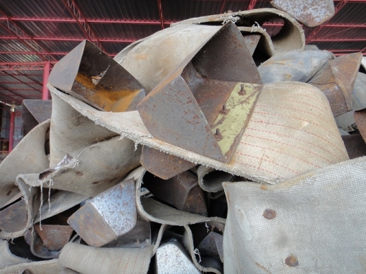 กระพ้อติดสายพาน กระพ้อติดสายพาน