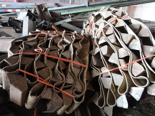 กระพ้อติดสายพาน กระพ้อติดสายพาน