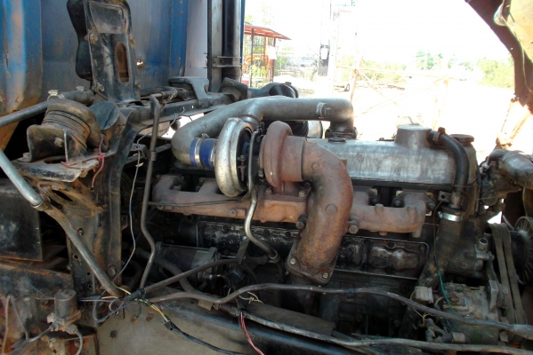 ขายด่วนรถสิบล้อหลงโบซ๊L0425เครือง6D16โบ220แรงม้า