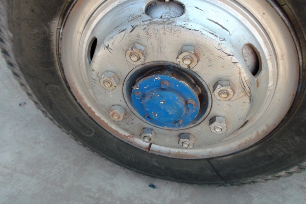 ขายด่วนรถสิบล้อหลงโบซ๊L0425เครือง6D16โบ220แรงม้า