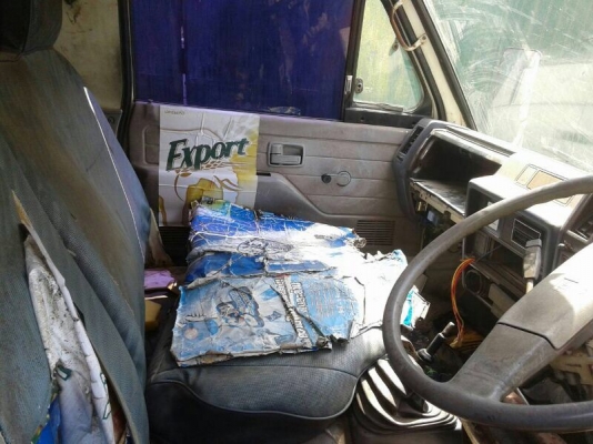 รถอีซูซุ 4 ล้อ NKR  88 แรงม้า. ( ลดราคา เหลือ 200,000 บาท. )  สนใจติดต่อ 081 - 6079515