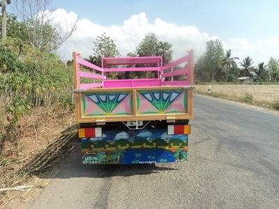 ขายรถอีแต๋นดั้มต่อใหม่ทั้งหมด เปลียนถ่ายน้ำมันเครื่อง เกียร์เฟืองท้ายแล้ว ส่งฟรี ราคาคุยกันได้ครับ