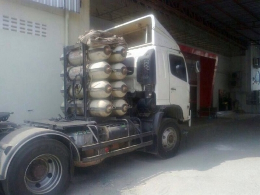 รถฮีโน่ 10 ล้อ หัวลาก 260 แรงม้า. ปี 48. สนใจติดต่อ  081 - 6079515