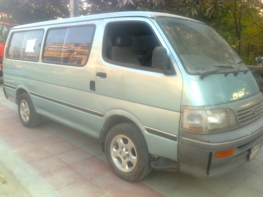 ขายรถตู้ ปี 94 เครื่อง 2l ทะเบียนไม่ขาดต่อ