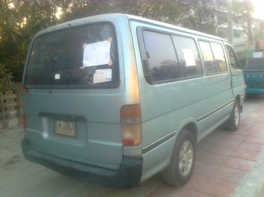 ขายรถตู้ ปี 94 เครื่อง 2l ทะเบียนไม่ขาดต่อ