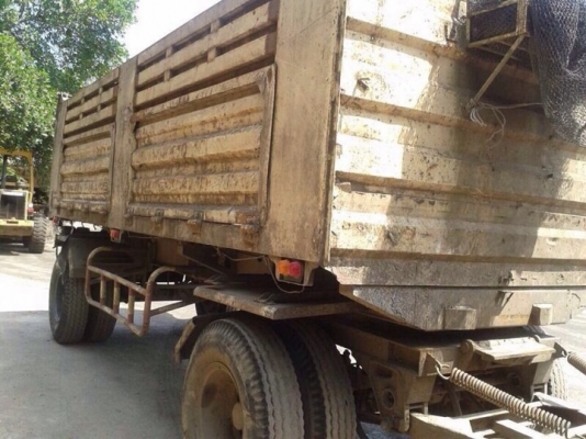 รถอีซูซุ 10 ล้อดั้ม FXZ  270 แรงม้า. ปี 47.  ( ขายแม่ , ลูก )  สนใจติดต่อ. 081 - 6079515