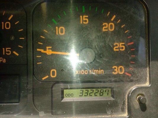 รถอีซูซุ 10 ล้อดั้ม FXZ  270 แรงม้า. ปี 47.  ( ขายแม่ , ลูก )  สนใจติดต่อ. 081 - 6079515