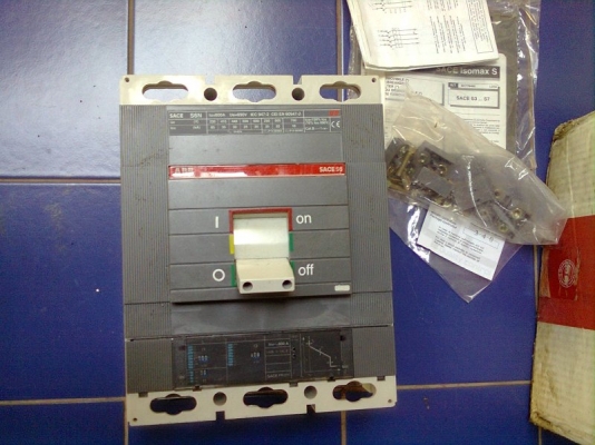ขายเบรกเกอร์ ABB รุ่น S6N 800A (ของใหม่)ราคา 13,500บาท