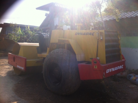 ขายด่วนรถบดสั่นสะเทือนDYNAPAC CA251 พร้อมใช้ เล่มทะเบียน เจ้าของขายเอง