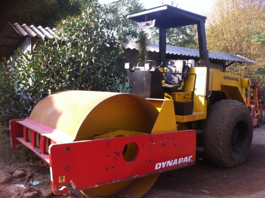 ขายด่วนรถบดสั่นสะเทือนDYNAPAC CA251 พร้อมใช้ เล่มทะเบียน เจ้าของขายเอง