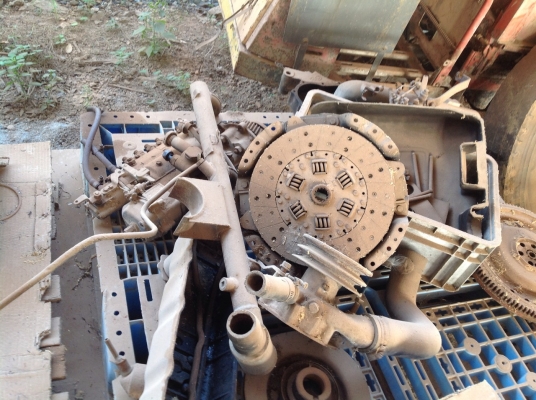 ขาย เครื่องยนต์ isuzu D400 / 6สูบ