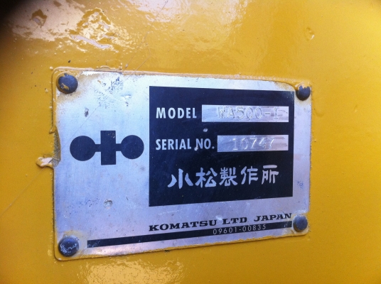 ขายด่วนรถตักKOMATSU WA500-1 พร้อมใช้ เล่มทะเบียน เจ้าของขายเอง