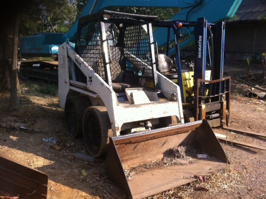 ขายด่วนรถตักเล็กBOBCAT 641 พร้อมใช้ เจ้าของขายเอง