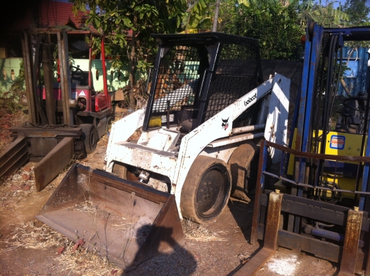 ขายด่วนรถตักเล็กBOBCAT 641 พร้อมใช้ เจ้าของขายเอง