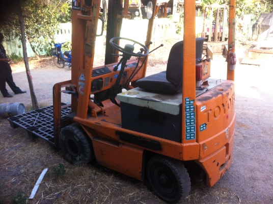 ขายด่วนรถยกไฟฟ้าTOYOTA 4FBL15 เก่าญี่ปุ่น เจ้าของขายเอง