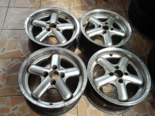 15*7  4*100  เอาไปทำสีอีกหน่อย