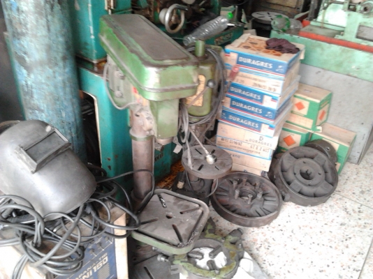 ขายตู้อาร์กอนเครื่องต๊าป 4 หุนและ 2 หุนครึงและเครื่องเจระ