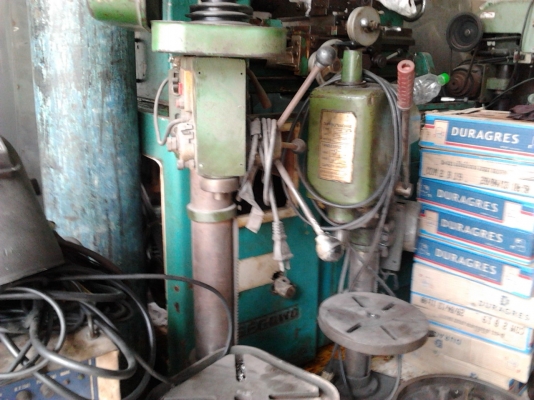 ขายตู้อาร์กอนเครื่องต๊าป 4 หุนและ 2 หุนครึงและเครื่องเจระ