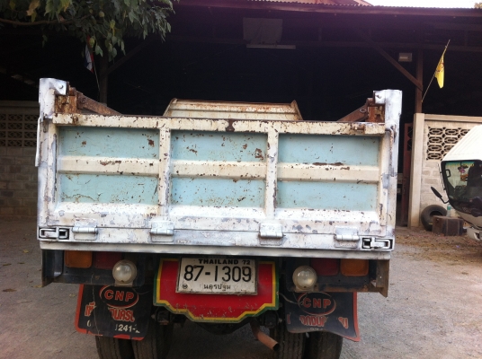 ขาย 6 ล้อ เล็กดั้มNKR 71E เครื่อง 135 แรง รถประกอบ