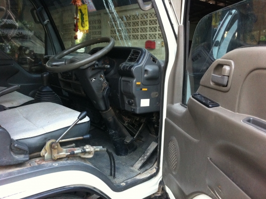 ขาย 6 ล้อ เล็กดั้มNKR 71E เครื่อง 135 แรง รถประกอบ