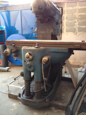 เครื่องมิลลิ่ง ใหญ่