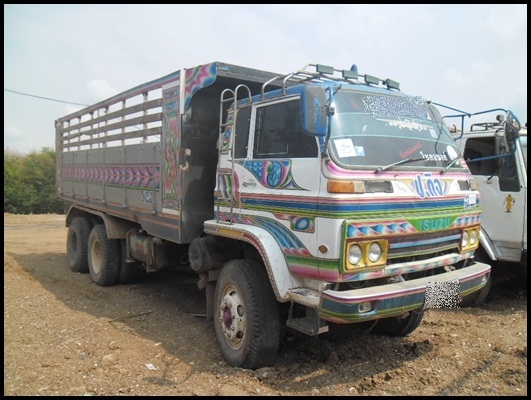 อีซูซุ จัมโบ้ 200