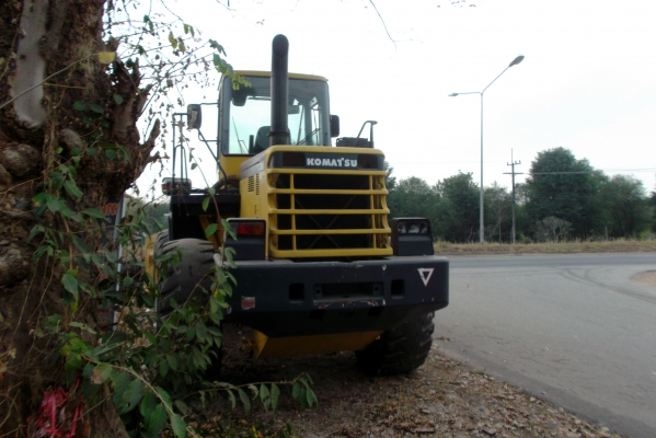 ขายด่วนรถตักล้อยางWA300-3Eเก่านอกนําเขัา1999999บาท