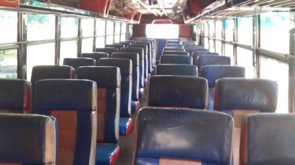 รถบัส ฮีโน่ 6 ล้อ 175 แรงม้า. สนใจติดต่อ 081  6079515