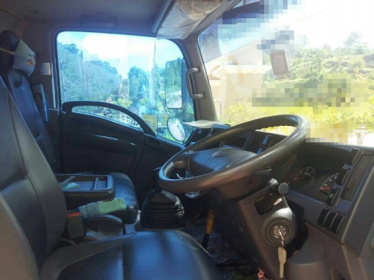 รถอีซูซุ 6 ล้อดั้ม 150 แรงม้า. ปี 51 ( รถวิ่ง 26,xxx กม. )  สนใจติดต่อ 081  6079515