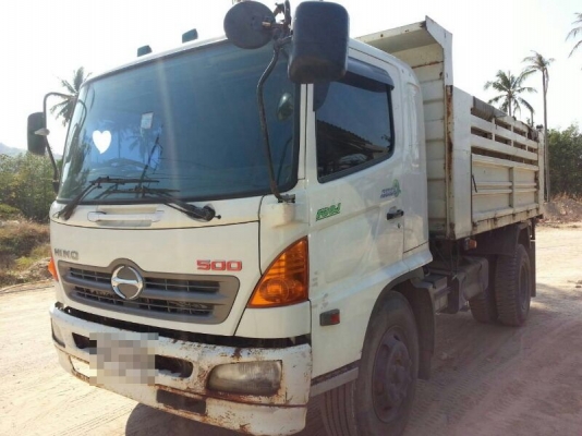 รถฮีโน่ 6 ล้อดั้ม 220 แรงม้า. ปี 53  สนใจติดต่อ 081 - 6079515