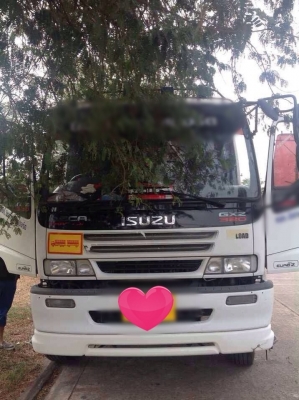 ขายสิบล้อหัวลากพร้อมหาง Isuzu เครื่อง 320 ปี 49 หาง 12 เมตร 2 เพลา ทะเบียนพร้อม