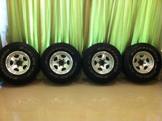 ขายล้อแท้ 15 offroad พร้อมยาง 31 ขายล้อแท้ 15 offroad พร้อมยาง 31