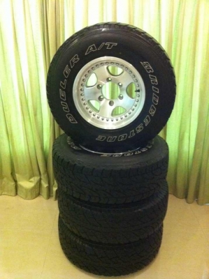 ขายล้อแท้ 15 offroad พร้อมยาง 31 ขายล้อแท้ 15 offroad พร้อมยาง 31
