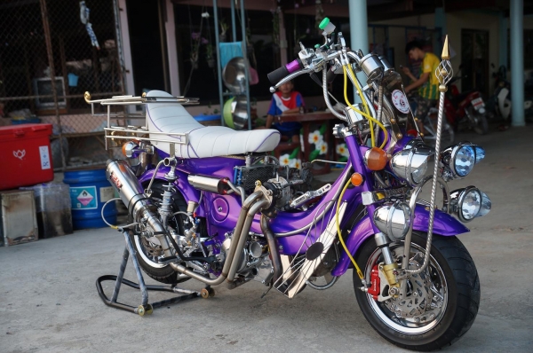 ขาย HONDA ชาลี แต่ง งาม งาม อะไหล่ ขั้นเทพ สภาพตามรูปทุกอย่างพร้อมประกวด แน่นอนครับ เครื่อง LIFAN 150 CC เอกสารอินวอยครับ ขาย HONDA ชาลี แต่ง งาม งาม อะไหล่ ขั้นเทพ สภาพตามรูปทุกอย่างพร้อมประกวด แน่นอนครับ เครื่อง LIFAN 150 CC เอกสารอินวอยครับ